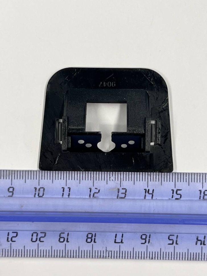 Адаптер под заднюю камеру в штатное место Toyota Prius 30